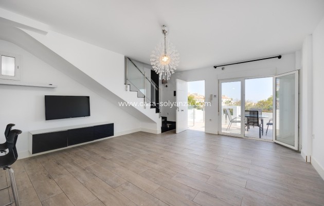 Resale - Villa - Torrevieja - Aguas nuevas