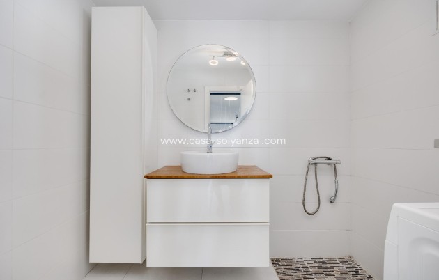 Resale - Villa - Torrevieja - Aguas nuevas