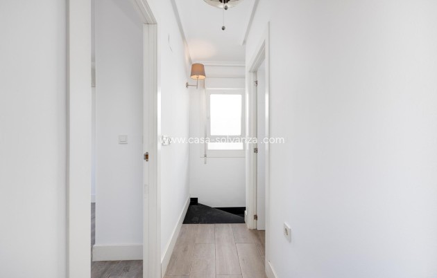 Resale - Villa - Torrevieja - Aguas nuevas