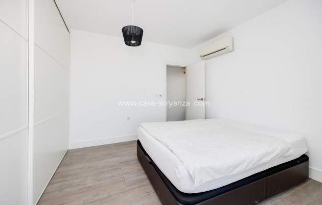 Resale - Villa - Torrevieja - Aguas nuevas
