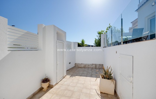 Resale - Villa - Torrevieja - Aguas nuevas