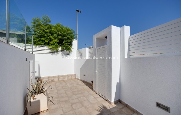 Resale - Villa - Torrevieja - Aguas nuevas