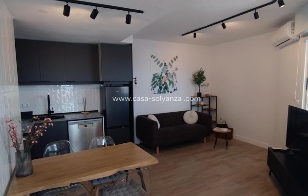 Resale - Apartment / flat - Torrevieja - Habaneras