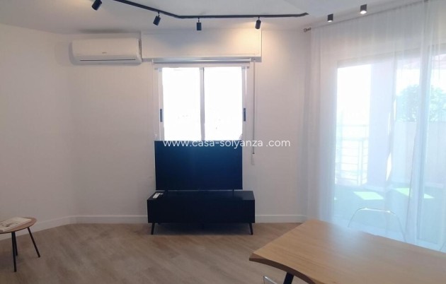 Resale - Apartment / flat - Torrevieja - Habaneras