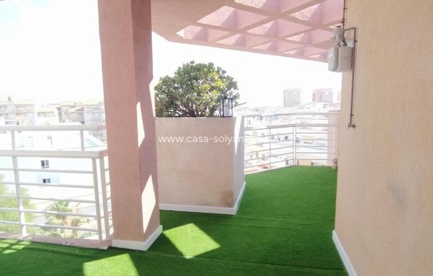 Resale - Apartment / flat - Torrevieja - Habaneras