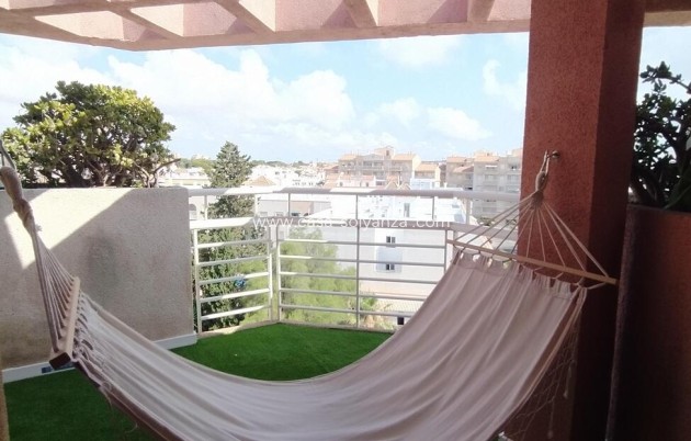 Resale - Apartment / flat - Torrevieja - Habaneras
