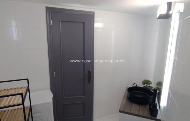 Resale - Apartment / flat - Torrevieja - Habaneras