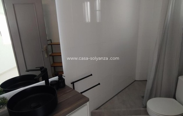 Resale - Apartment / flat - Torrevieja - Habaneras