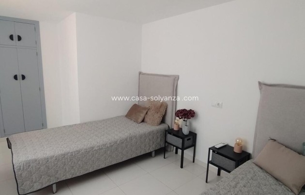 Resale - Apartment / flat - Torrevieja - Habaneras