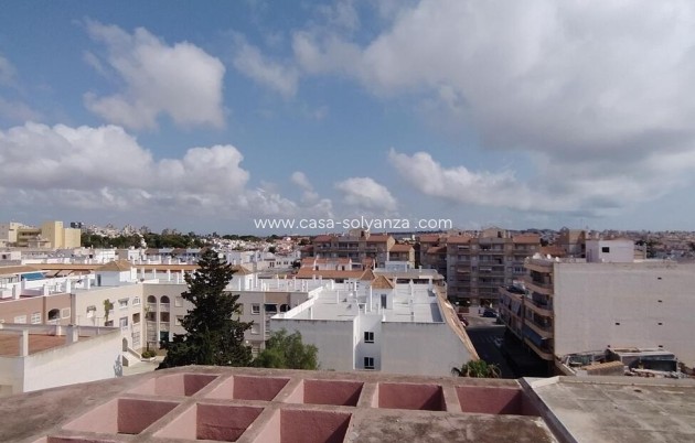 Resale - Apartment / flat - Torrevieja - Habaneras
