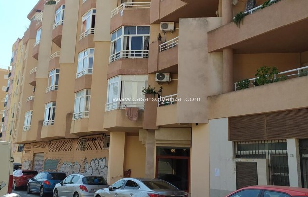 Resale - Apartment / flat - Torrevieja - Habaneras