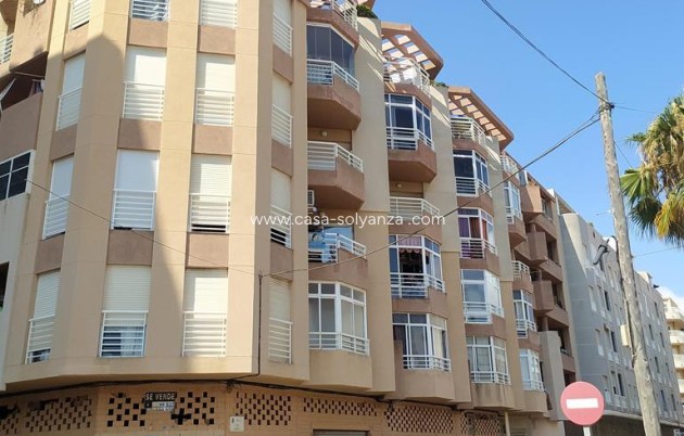 Resale - Apartment / flat - Torrevieja - Habaneras