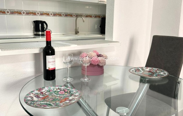 Resale - Apartment / flat - Torrevieja - Center