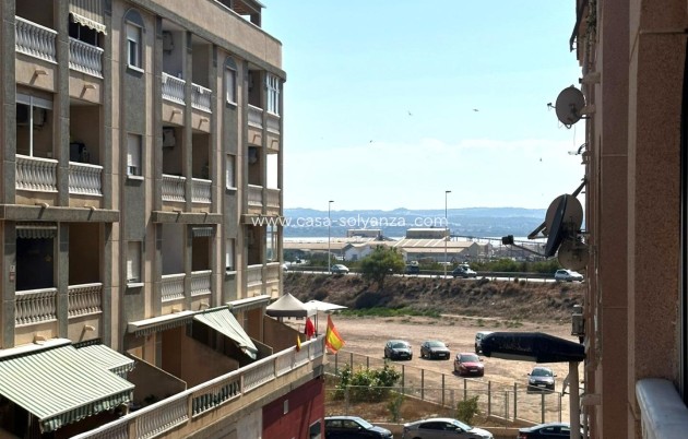 Resale - Apartment / flat - Torrevieja - Center