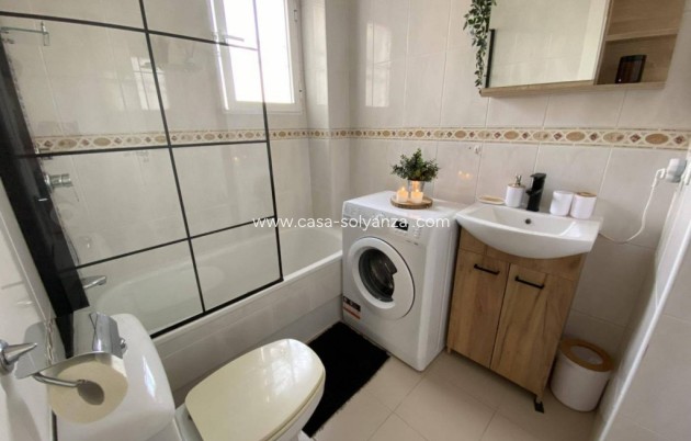 Resale - Apartment / flat - Playa De Los Naufragos - Costa Blanca