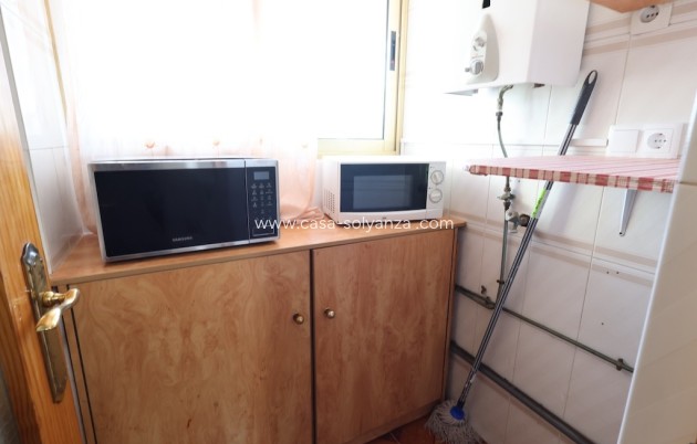 Resale - Apartment / flat - Punta Prima - Costa Blanca