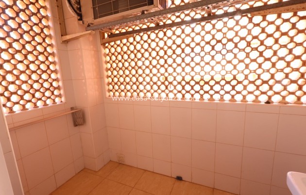 Resale - Apartment / flat - Campoamor - Costa Blanca