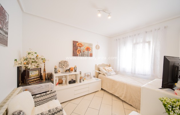 Resale - Villa - Orihuela Costa - La Florida