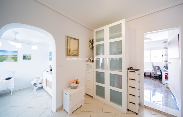 Resale - Villa - Orihuela Costa - La Florida