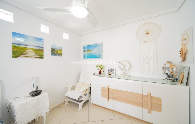 Resale - Villa - Orihuela Costa - La Florida