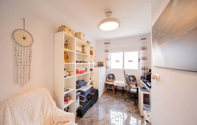 Resale - Villa - Orihuela Costa - La Florida