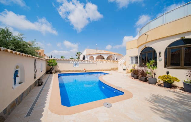 Resale - Villa - Orihuela Costa - La Florida
