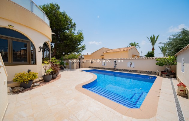 Resale - Villa - Orihuela Costa - La Florida