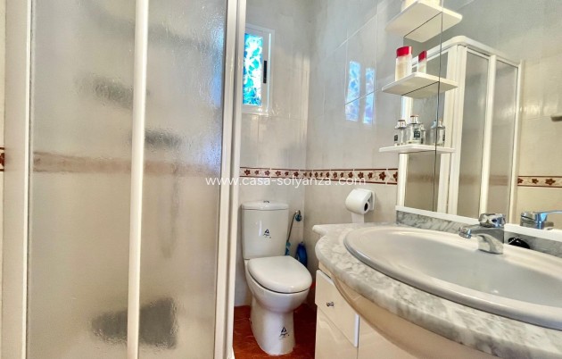 Resale - Apartment / flat - Torrevieja - Estacion Autobuses