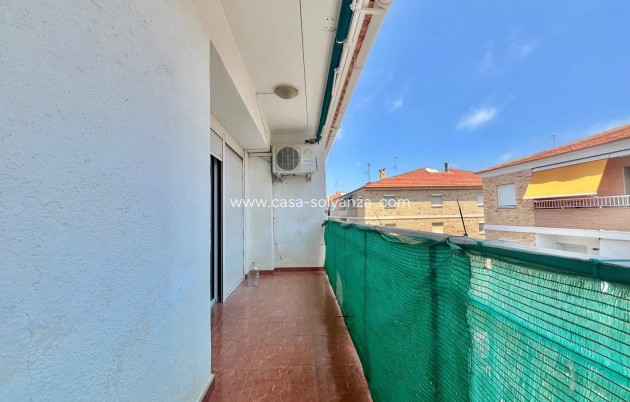 Resale - Apartment / flat - Torrevieja - Estacion Autobuses