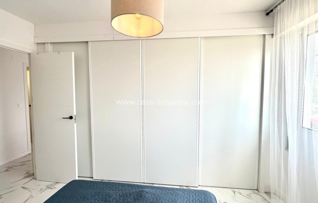 Resale - Apartment / flat - Torrevieja - Punta Prima