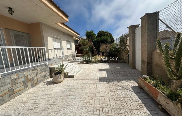 Resale - Villa - Los Alcázares - Las Lomas Del Rame-bahía Bella
