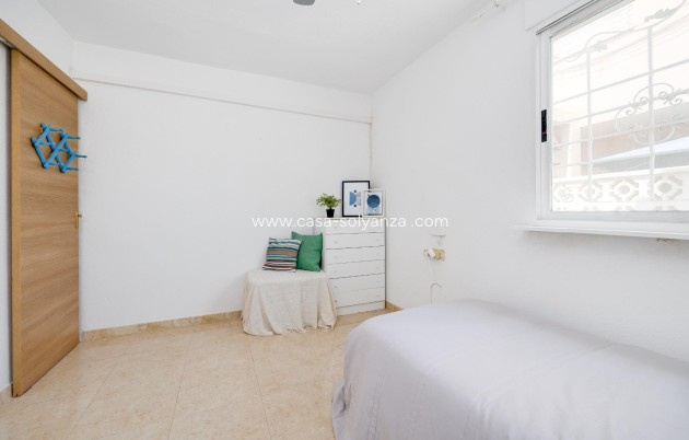 Resale - Townhouse - Torrevieja - La Siesta