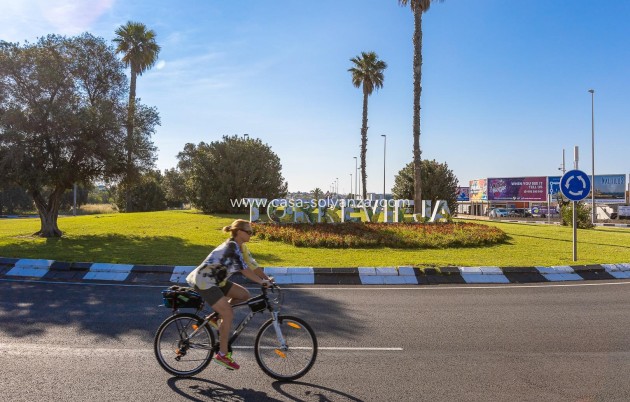 Resale - Townhouse - Torrevieja - La Siesta