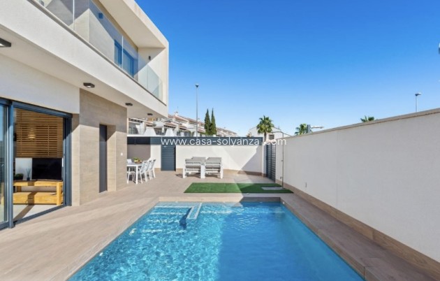 Resale - Villa - San Miguel de Salinas - Inland