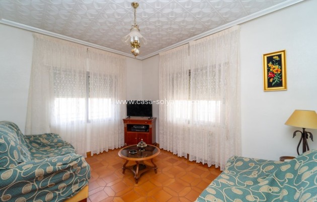Reventa - Villa / Semi-detached - Salinas