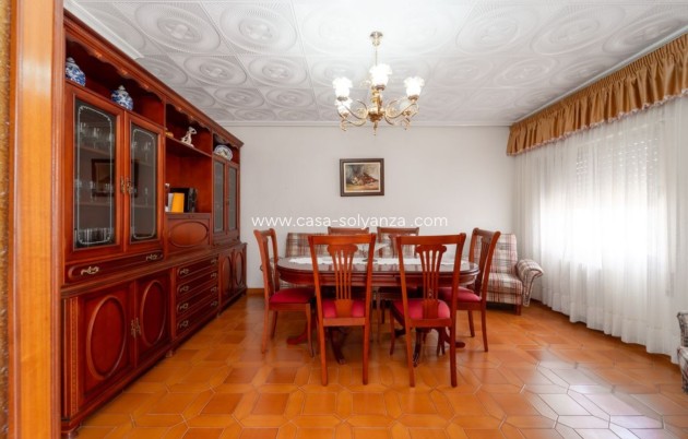 Reventa - Villa / Semi-detached - Salinas