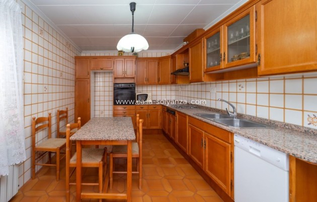 Reventa - Villa / Semi-detached - Salinas