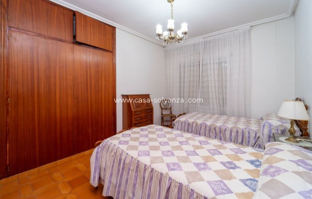 Reventa - Villa / Semi-detached - Salinas