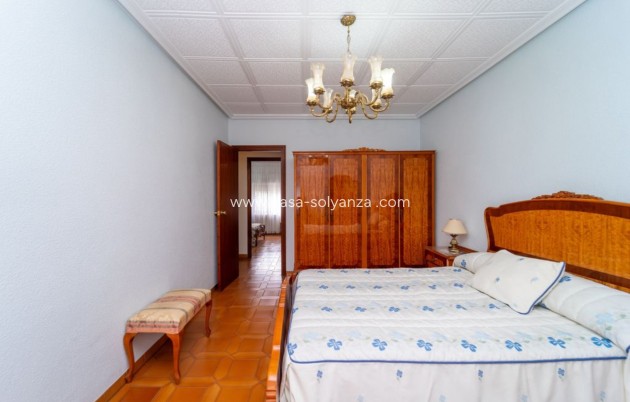Reventa - Villa / Semi-detached - Salinas
