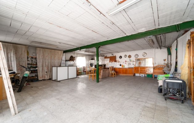 Reventa - Villa / Semi-detached - Salinas