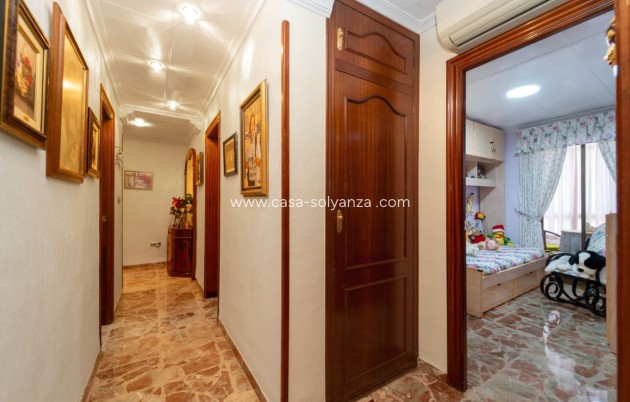 Wiederverkauf - Wohnung - Alicante