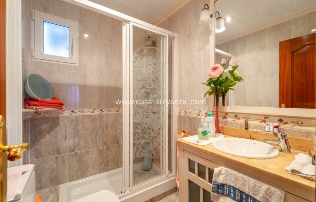 Wiederverkauf - Wohnung - Alicante