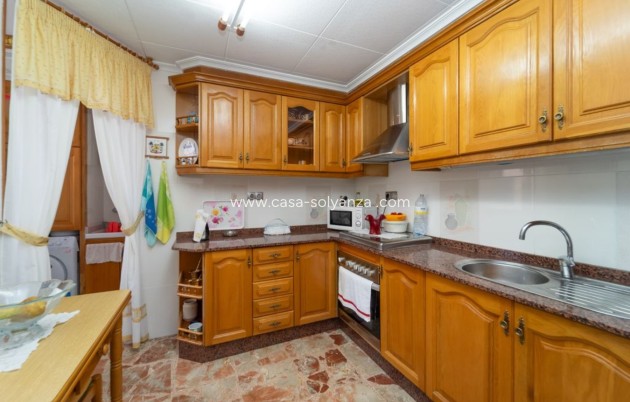 Wiederverkauf - Wohnung - Alicante