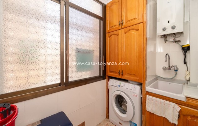 Wiederverkauf - Wohnung - Alicante