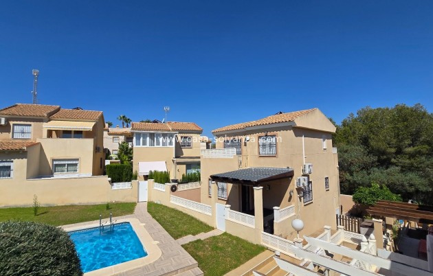 Resale - Villa - Orihuela - Inland