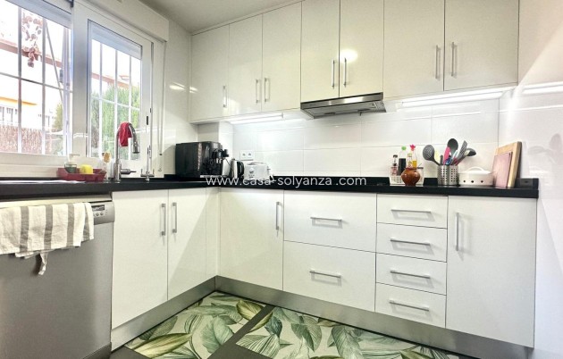 Resale - Townhouse - Torrevieja - Aguas nuevas