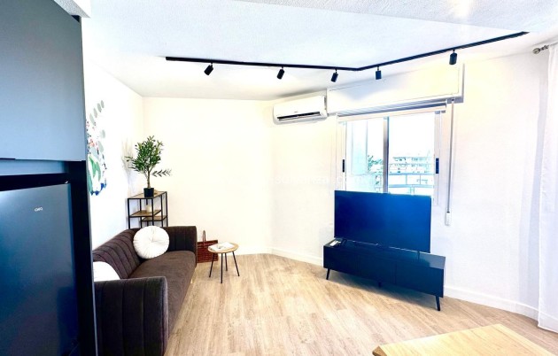 Resale - Apartment / flat - Torrevieja - Center