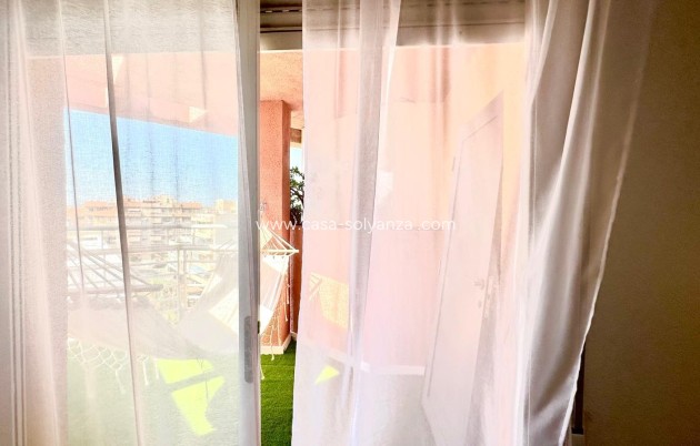 Resale - Apartment / flat - Torrevieja - Center