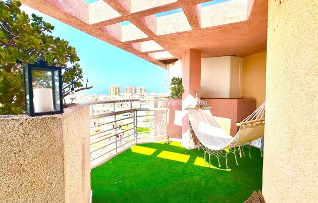Resale - Apartment / flat - Torrevieja - Center