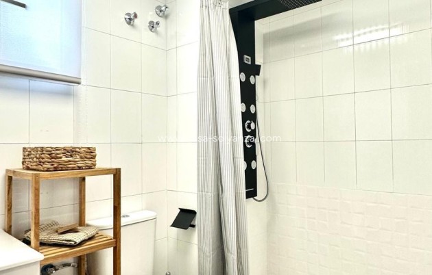 Resale - Apartment / flat - Torrevieja - Center